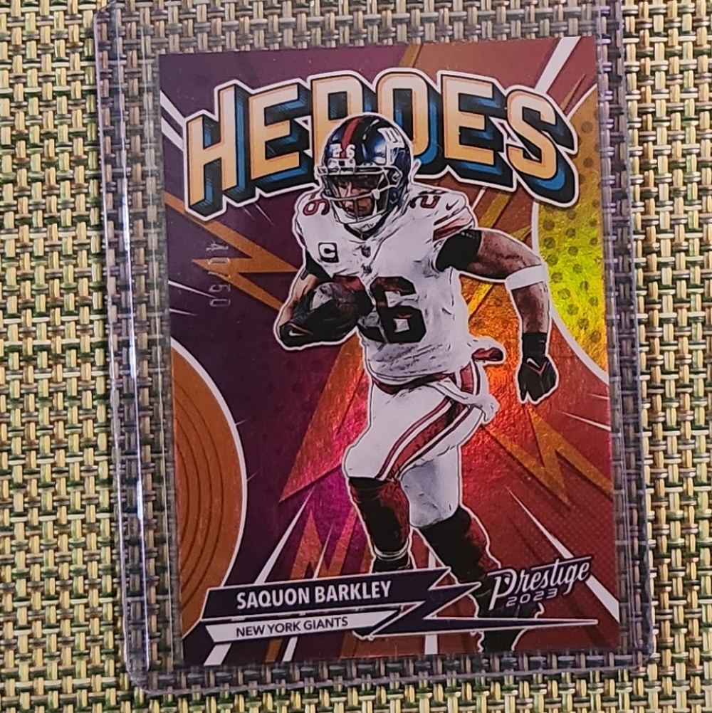 Saquon Barkley Heroes Football Card